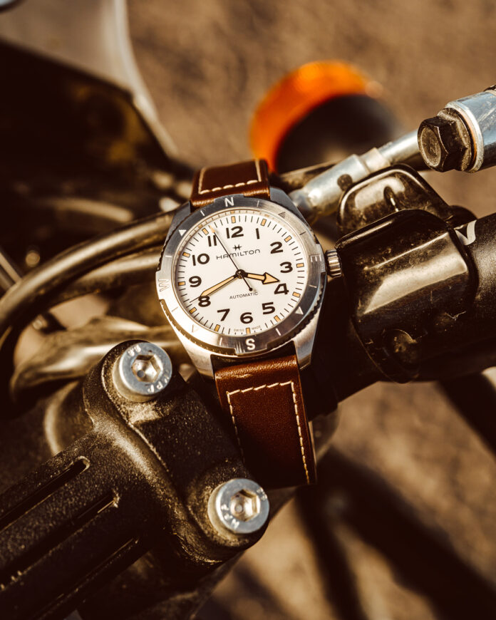Hamilton-Khaki-Field-Expedition_H70315510_Lifestyle-1