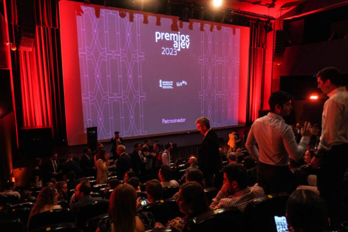PremiosAjev058_Multimedia-ampliada