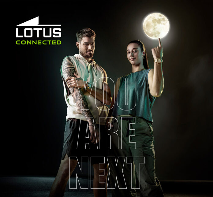 COUPLE-A4-LOTUS23__LUNA