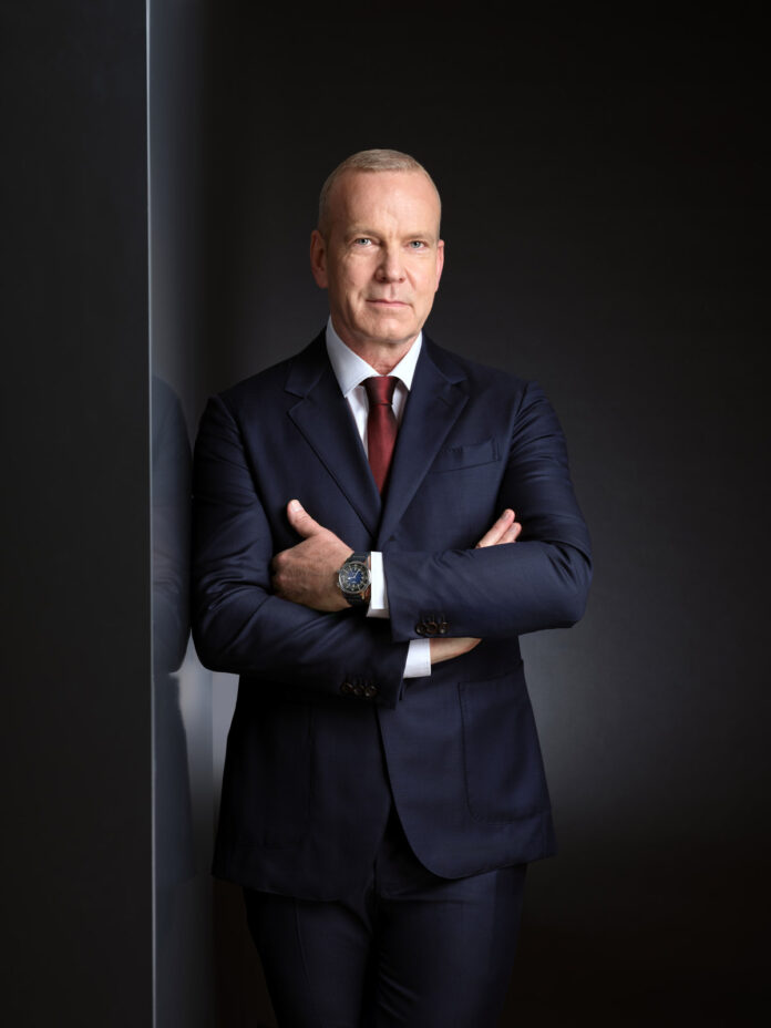 MatthiasBreschanx-large4800px1