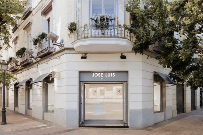 JOSE-LUIS-Joyería-evoluciona-su-identidad-con-el-lanzamiento-de-un-nuevo-concepto-de-tienda