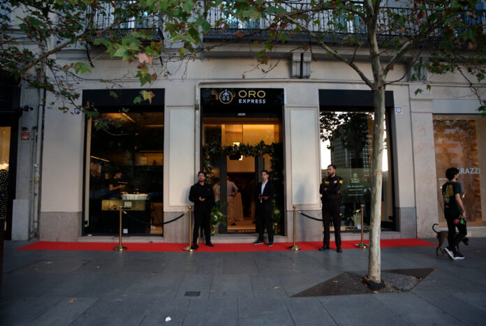 La-empresa-gallega-Oro-Express-Madrid-con-la-apertura-de-su-tienda-propia-número-1002